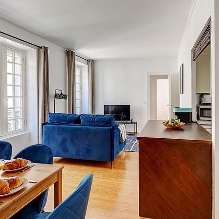 Champs-Elysees - 2Br With Balcony - Cityapartmentstay 파리 외부 사진